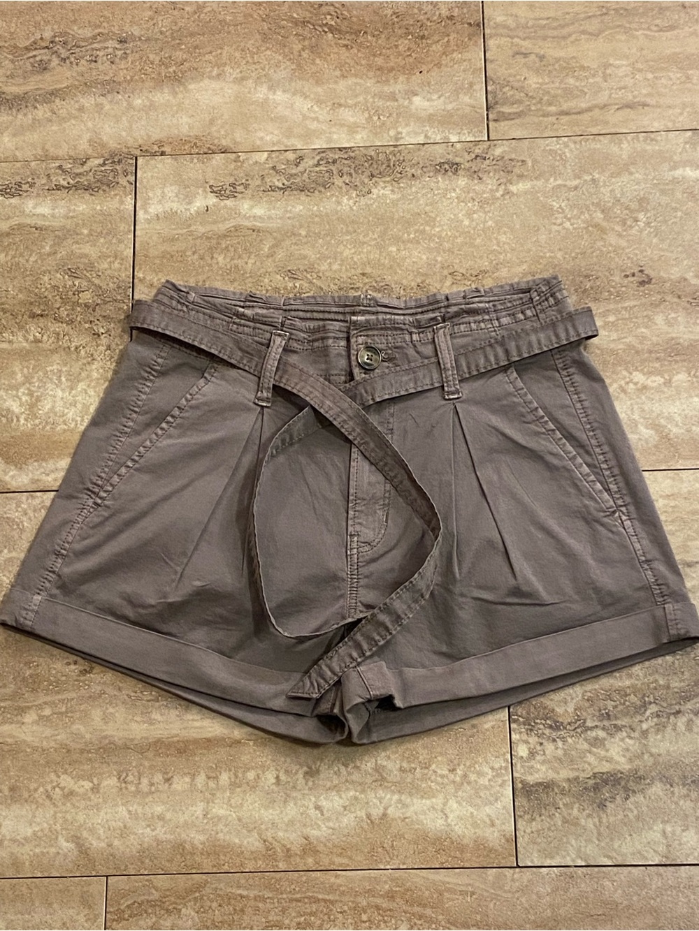 American Eagle Outfitters High-Waist Olive Green Stretch Belted Cuffed Shorts